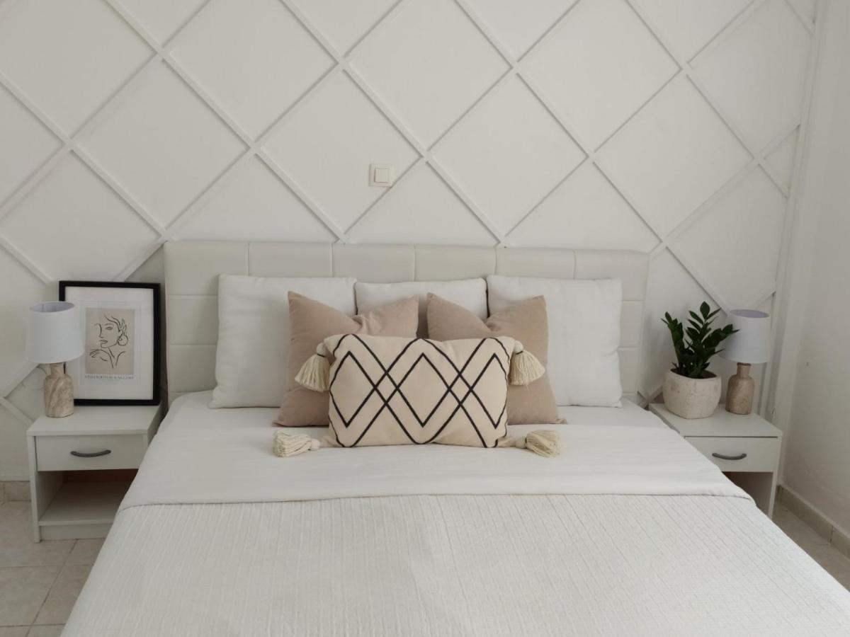 Ina'S Apartments Lefkimmi  Ngoại thất bức ảnh