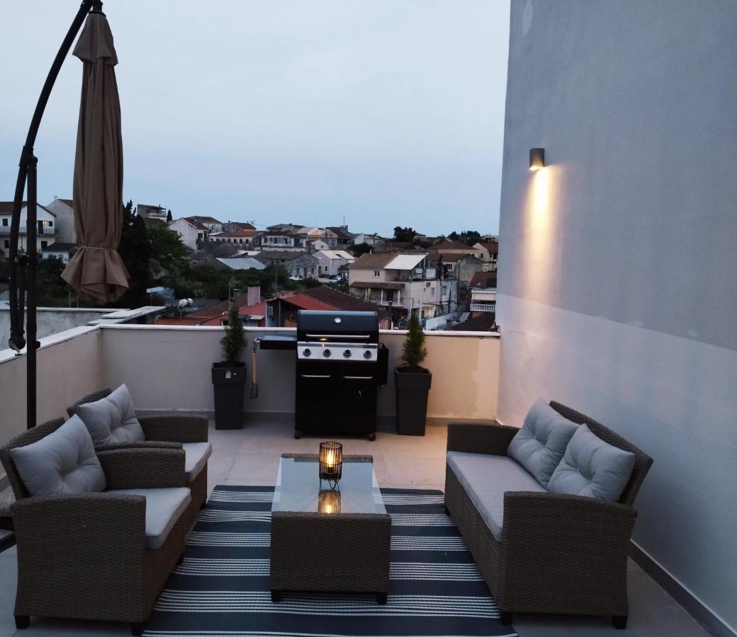 Ina'S Apartments Lefkimmi  Ngoại thất bức ảnh